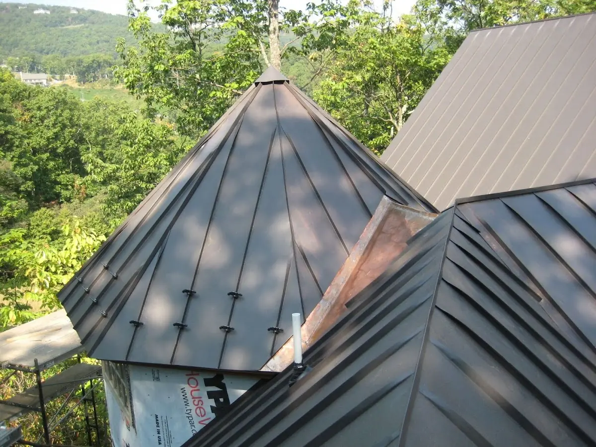 Professional Roof Tarp Installation by Craftsman Roofing in Middlebury